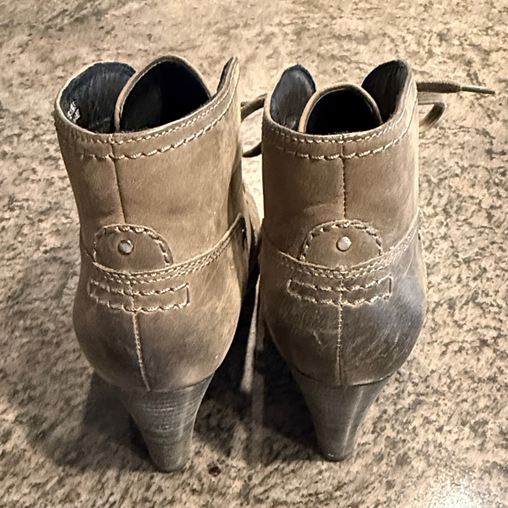 Clark’s Booties - Picture 2 of 8